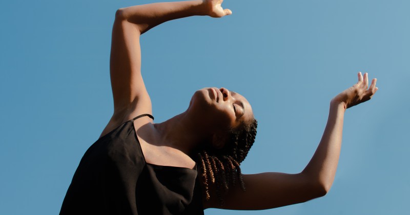 Jubilation Foundation Teaching Artist Fellow Nia-Amina Minor, photo by Devin Muñoz